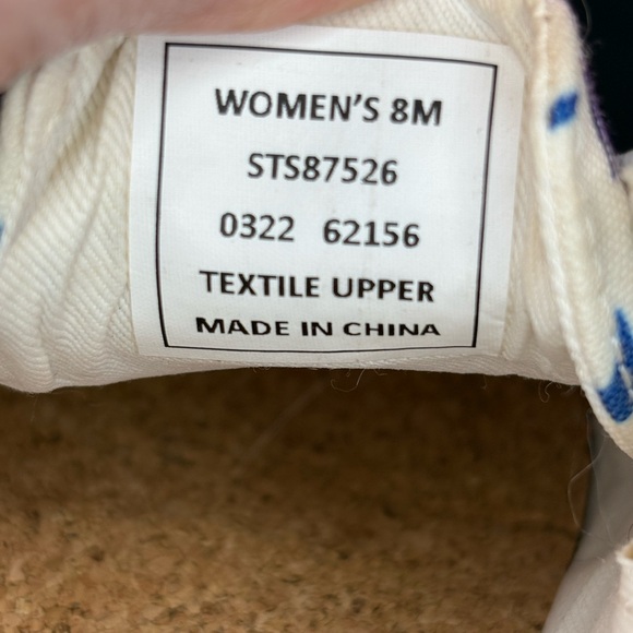 Sperry Pride Rainbow Leaf Print Lace Up Sneakers Women’s size 8 - Picture 5 of 8